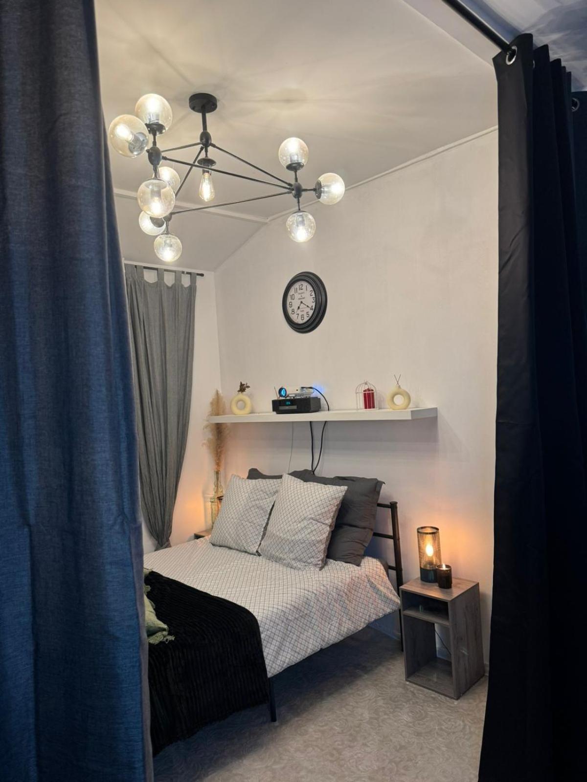 Maisonnette Proche De Paris & Cinema